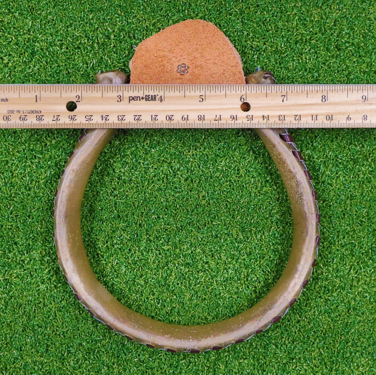 Oxbow Round Metal Western Stirrups N820
